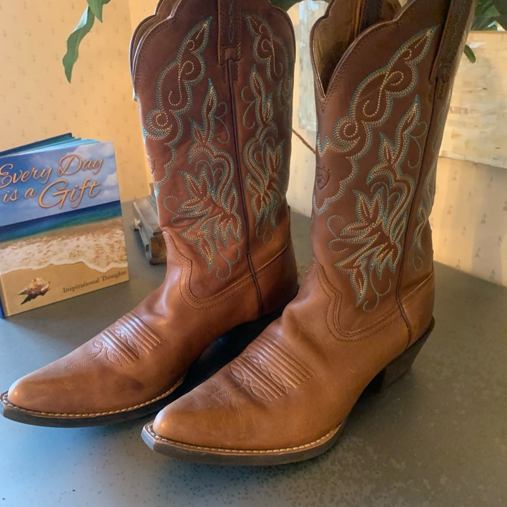 Ariat Brown Western Heeled Cowboy Boots with Turquoise Stitching